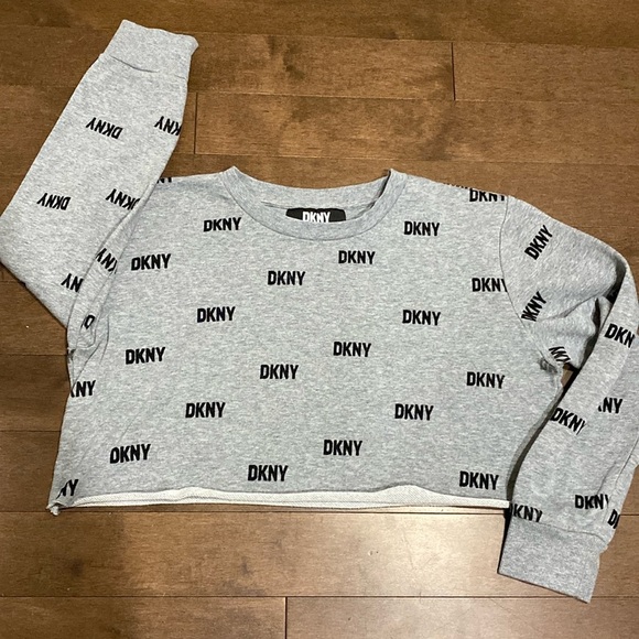 DKNY - Cropped sweater with black logo print Sz M - Picture 3 of 15
